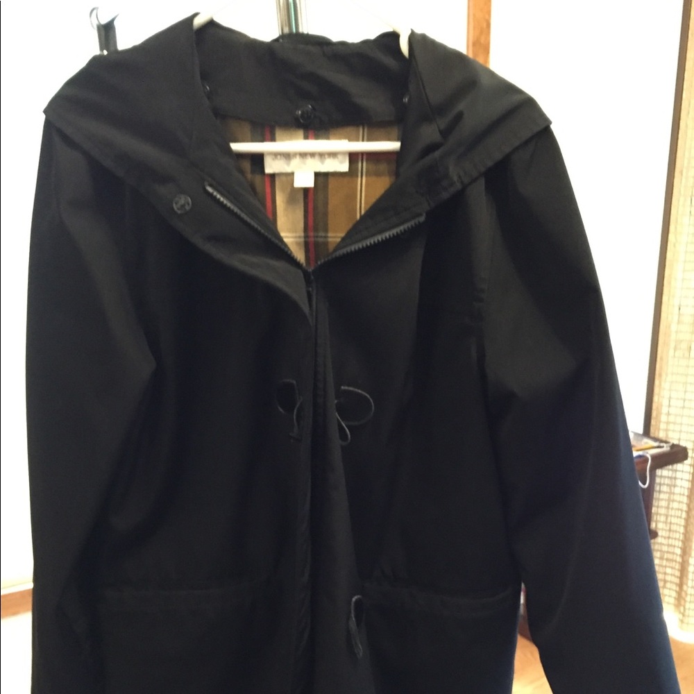 Jones New York Raincoat